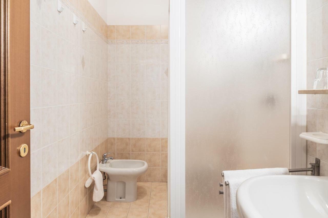 Residence Nuove Terme Сирмионе Экстерьер фото