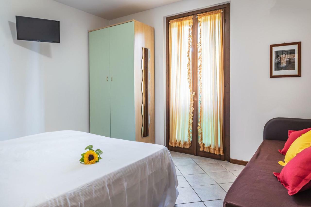 Residence Nuove Terme Сирмионе Экстерьер фото